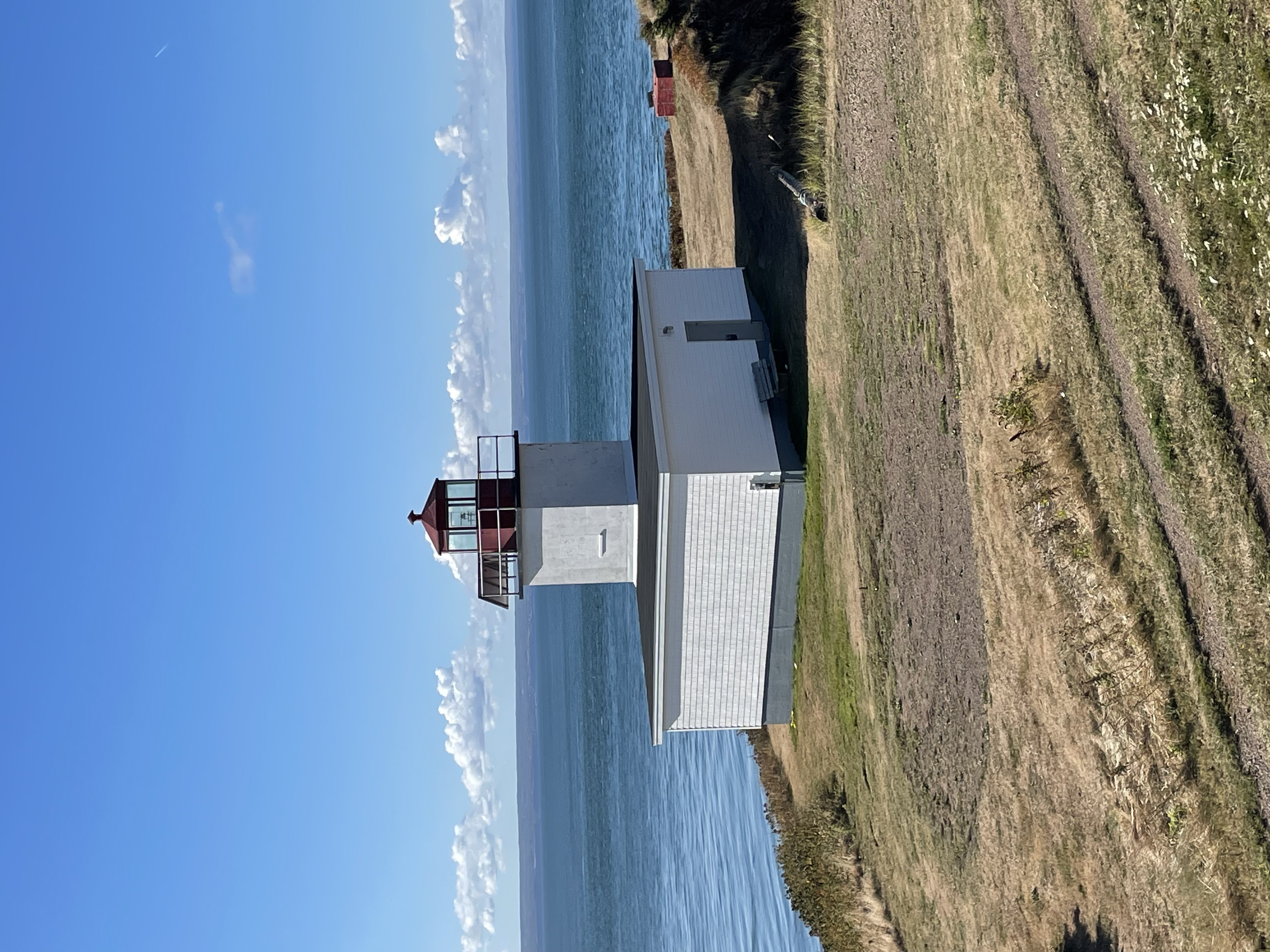 Cape_dOr_Lighthouse_1.jpeg